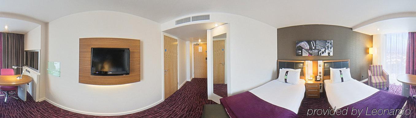 Holiday Inn Manchester-Mediacityuk, An Ihg Hotel Room photo